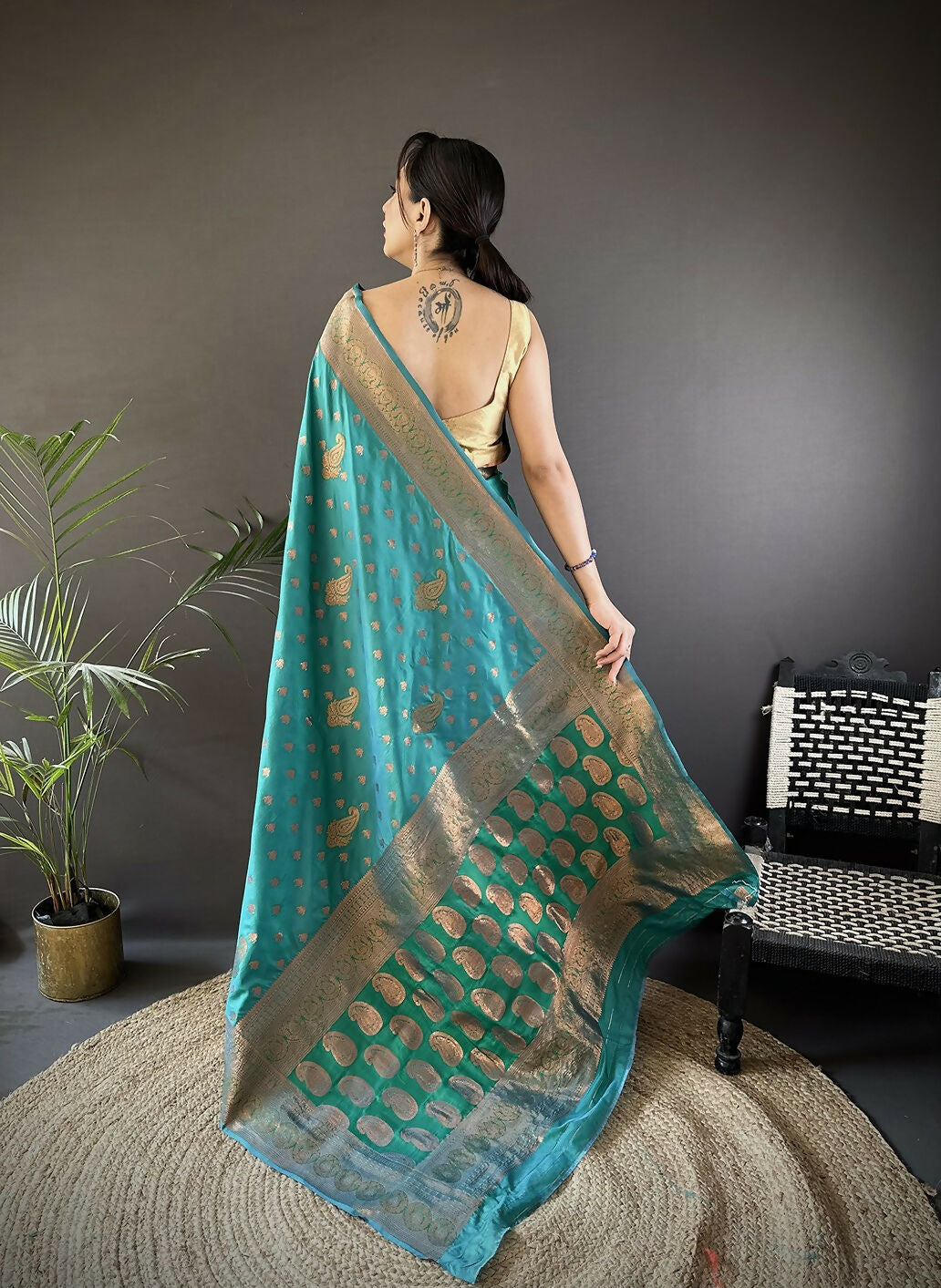 Joban Fashion Banarasi Teal Green Woven Soft Silk Saree