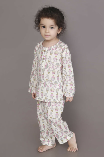 Breathables White & Yellow Tortoise Cotton Nightsuit Set For Kids