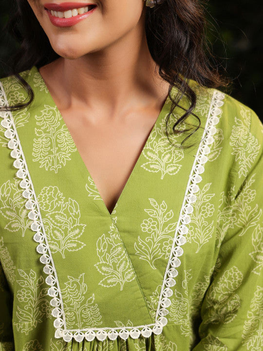 Anayna Floral Printed V-Neck Pleated A-Line Pure Cotton Kurta With Trousers