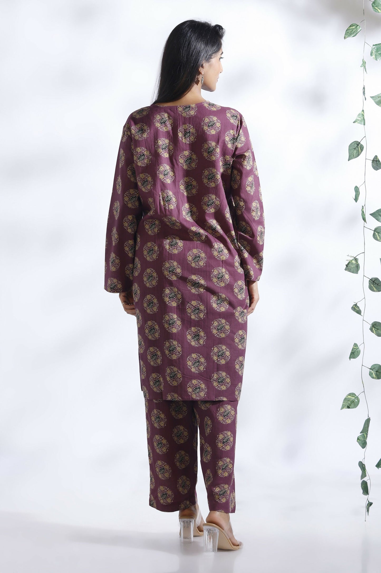 Breathables Wine Butta Print Cotton Kurta & Pants Set