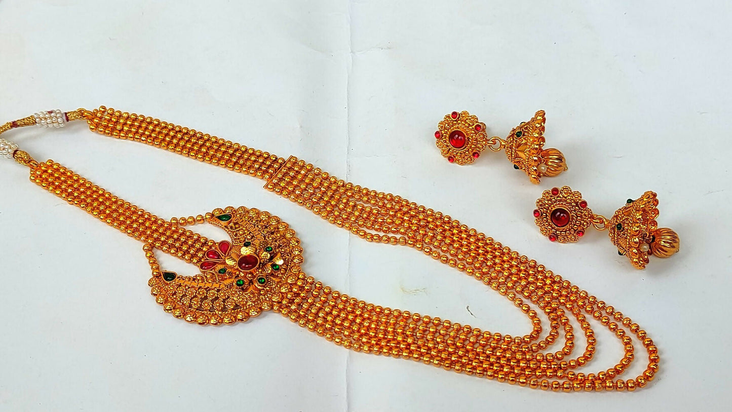 Multicolor Kemp Layer Necklace Set With Earrings