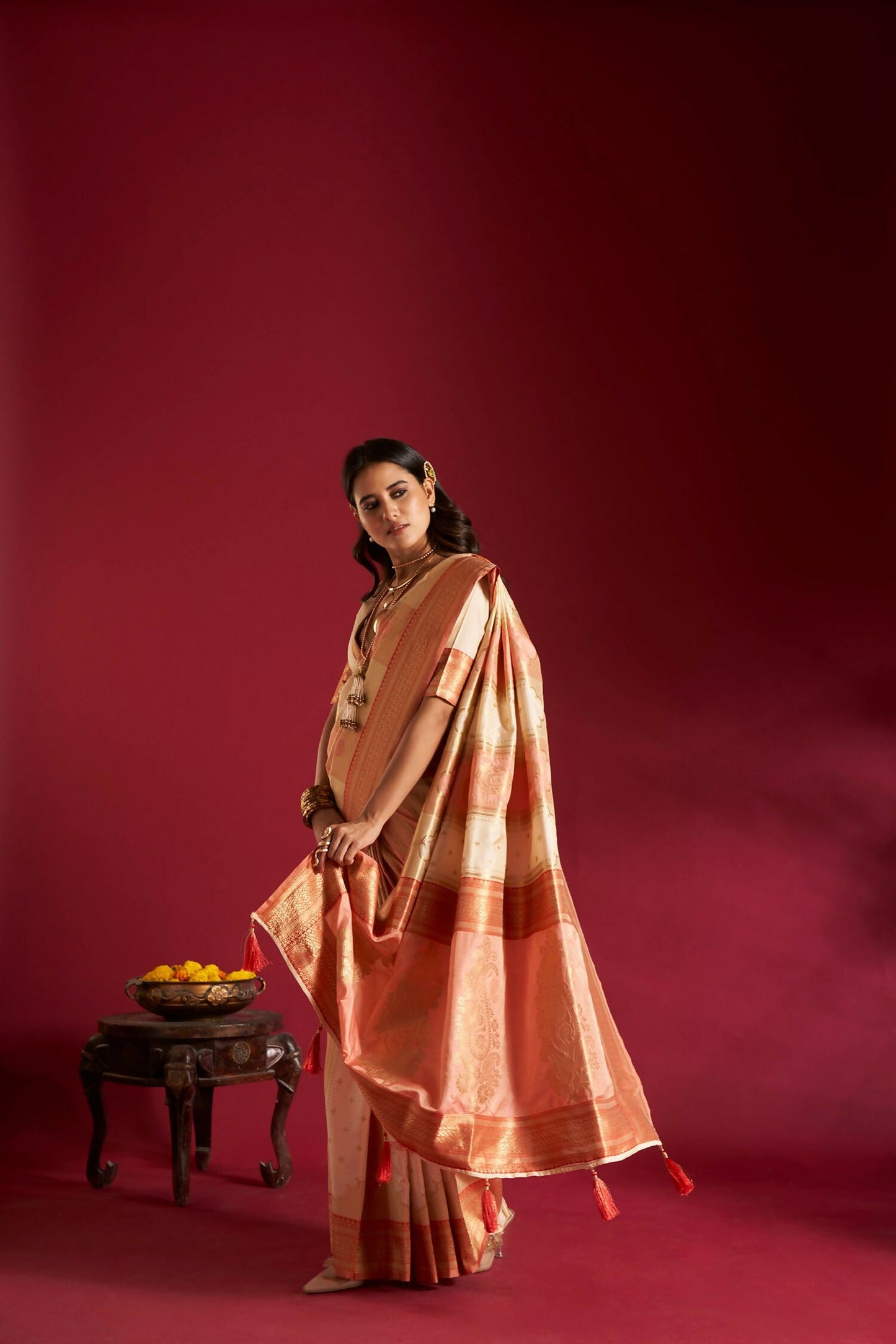 Joban Fashion Cream & Pink Plain With Weaving Border Banarasi Silk Sarees