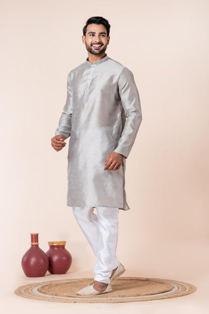 Zavaya Men Grey Solid Banarasi Silk Kurta