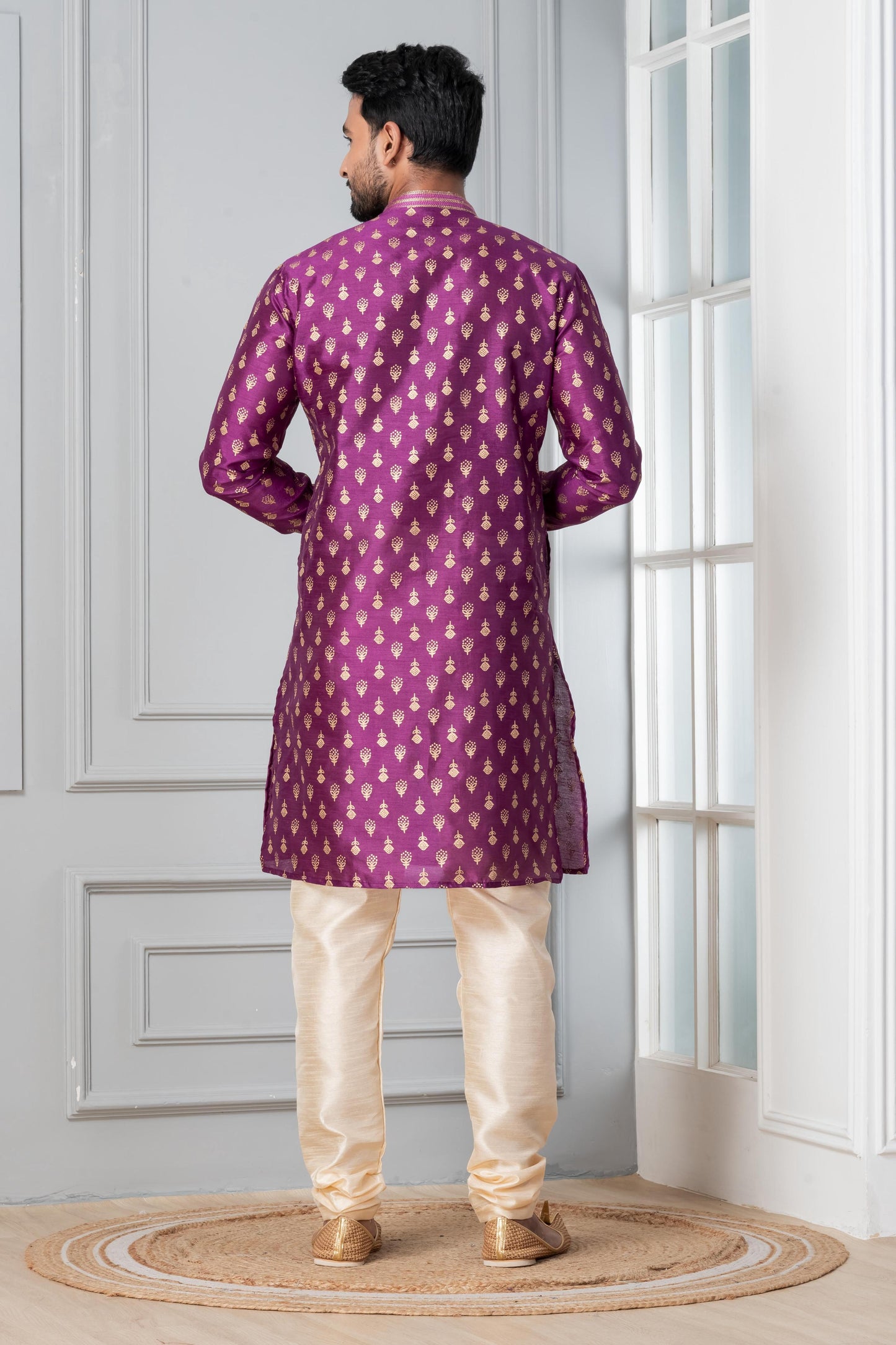 Zavaya Men Purple Printed Banarasi Silk Kurta