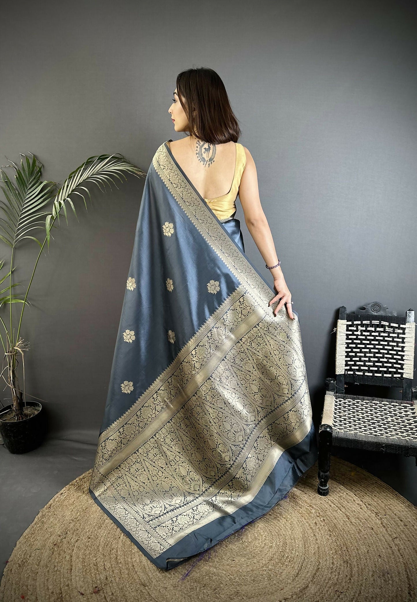 Joban Fashion Grey Floral Jacquard Woven Design Cotton Silk Banarasi Silk Saree