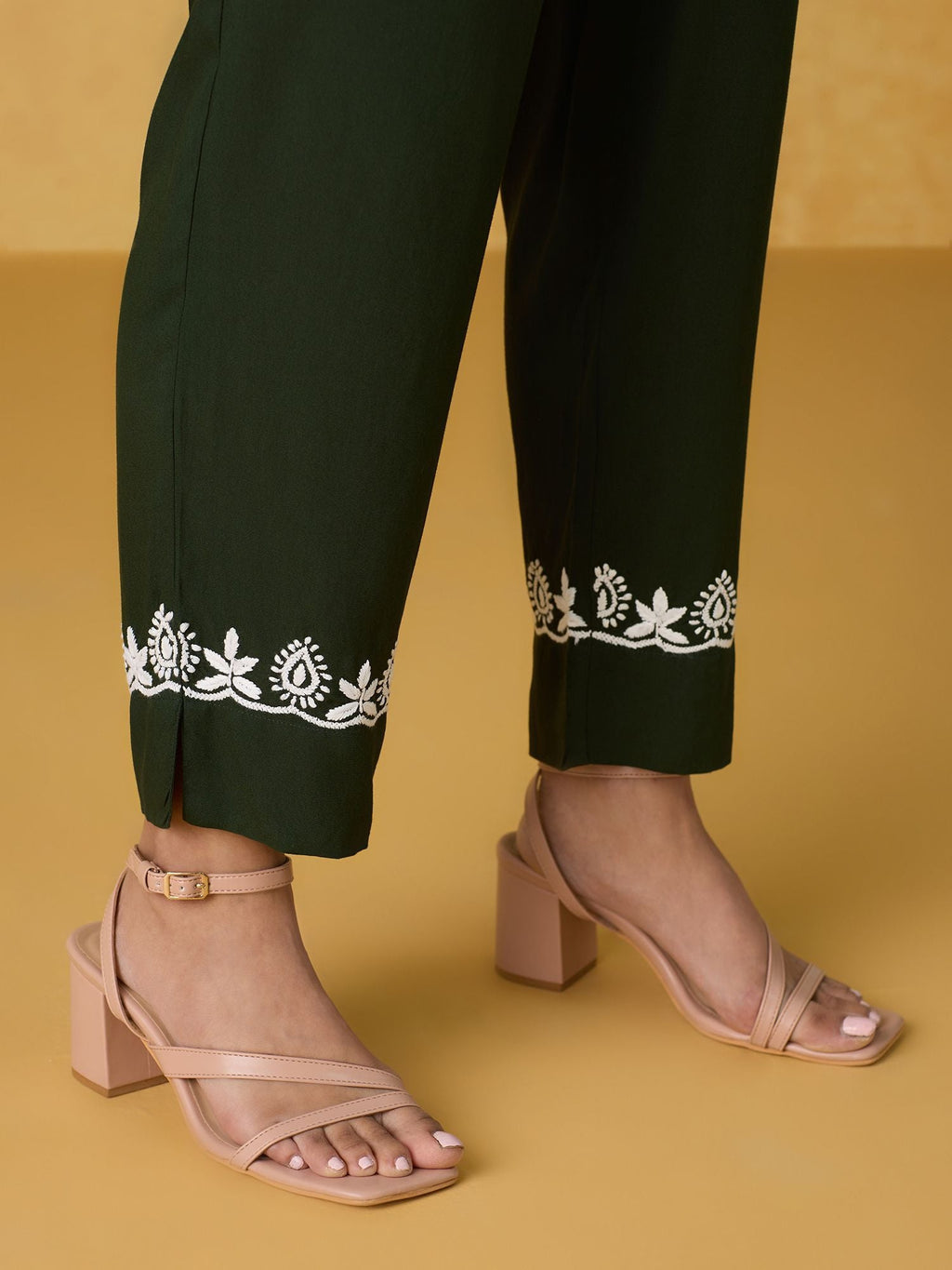 Likha Green Chikankari Kurta Pant & Dupatta (Set of 3)