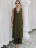 Anayna Floral Embroidered V-Neck Sequinned Straight Kurta With Trousers