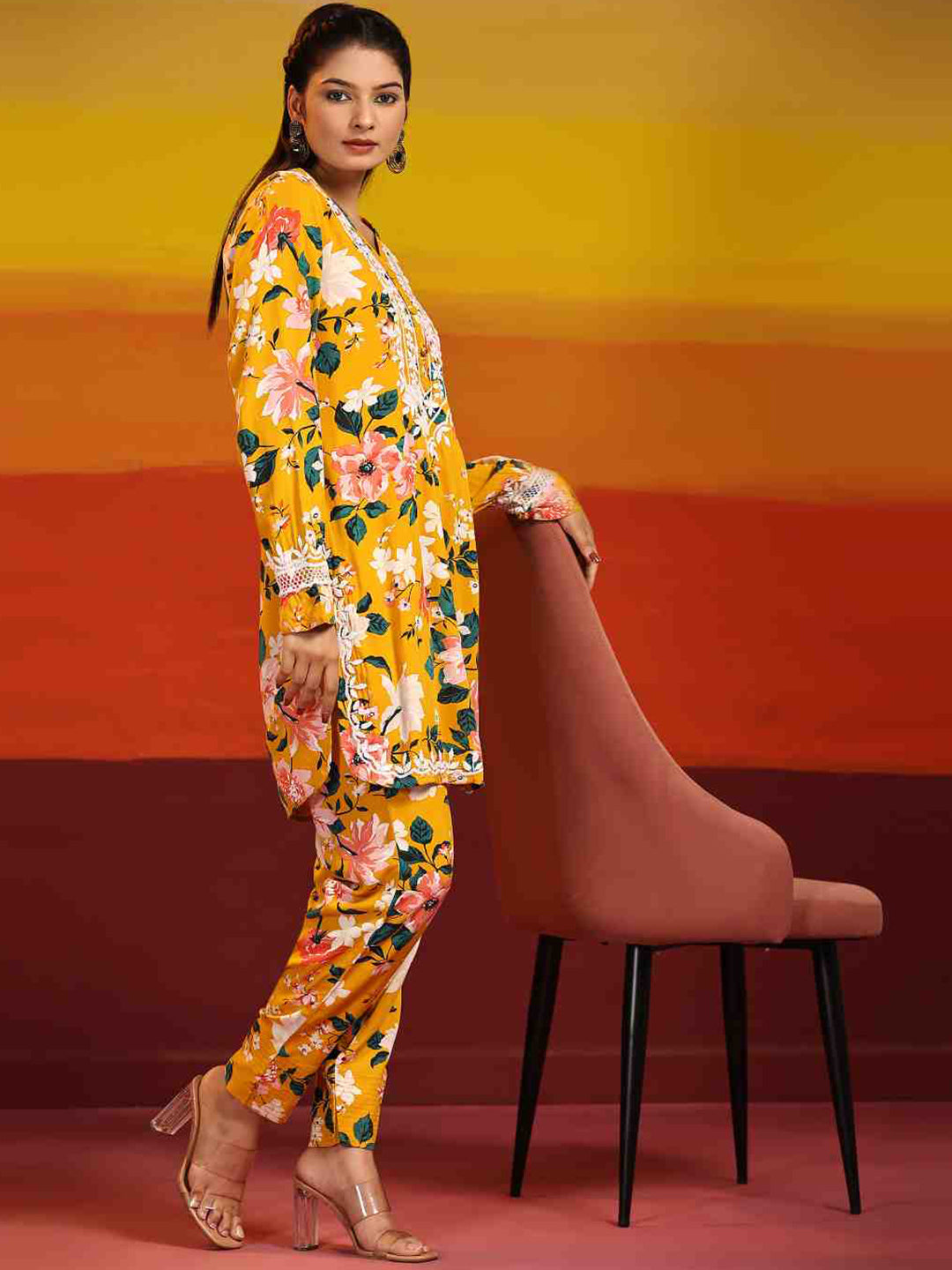 HOUSE OF KARI Floral Printed Chikankari Regular Straight Pure Cotton Kurta with Trousers