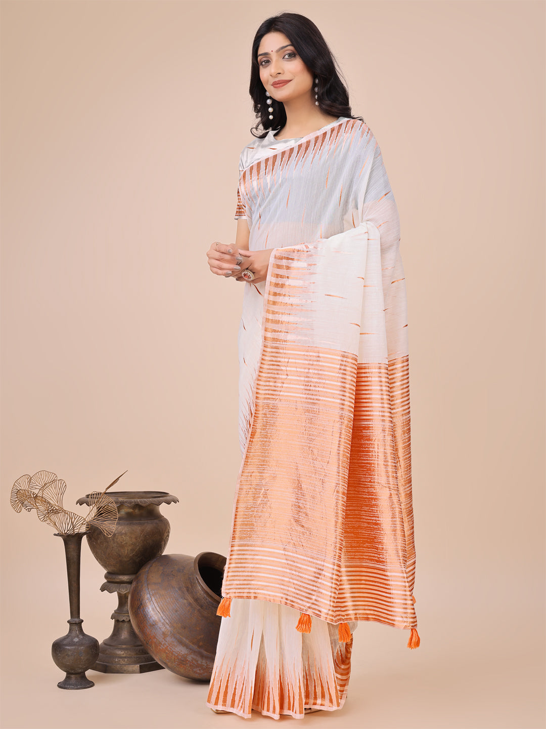 Anaita White Linen Cotton With Jacquard Work And Zari Weaving Saree With Blouse