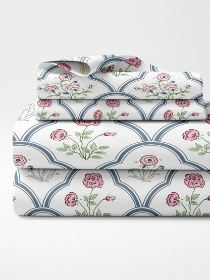 haus & kinder Blue & White Ethnic Motifs 186 TC King Bedsheet with 2 Pillow Covers