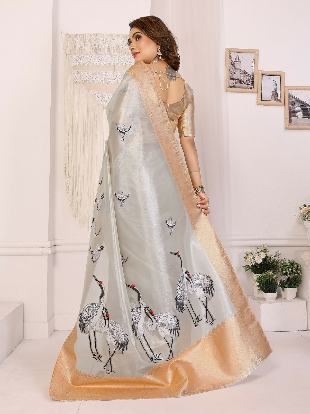 Joban Fashion Golden Cranes Patterns Banarasi Silk Sarees