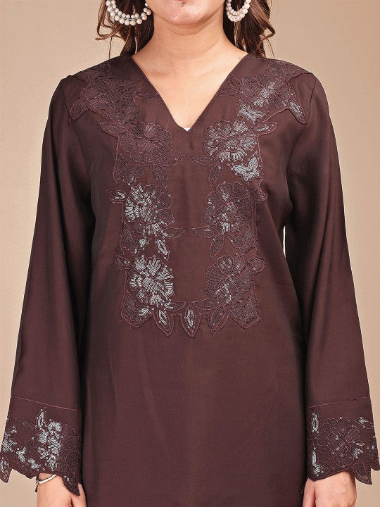 Tikhi Imli Embroidered Tunic With Trousers Co-Ords