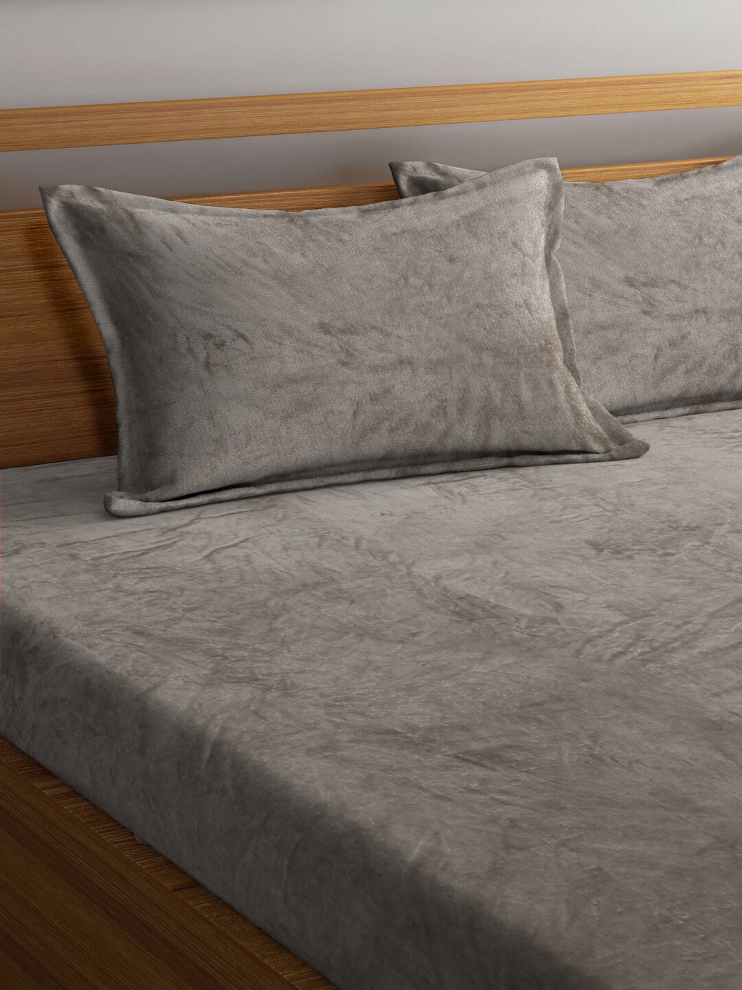 KLOTTHE 300 TC Woolen King Bedsheet with 2 Pillow Covers