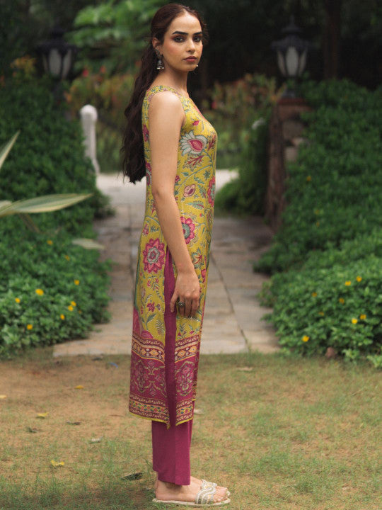 Anayna Floral Printed Round Neck Straight Kurta With Trousers
