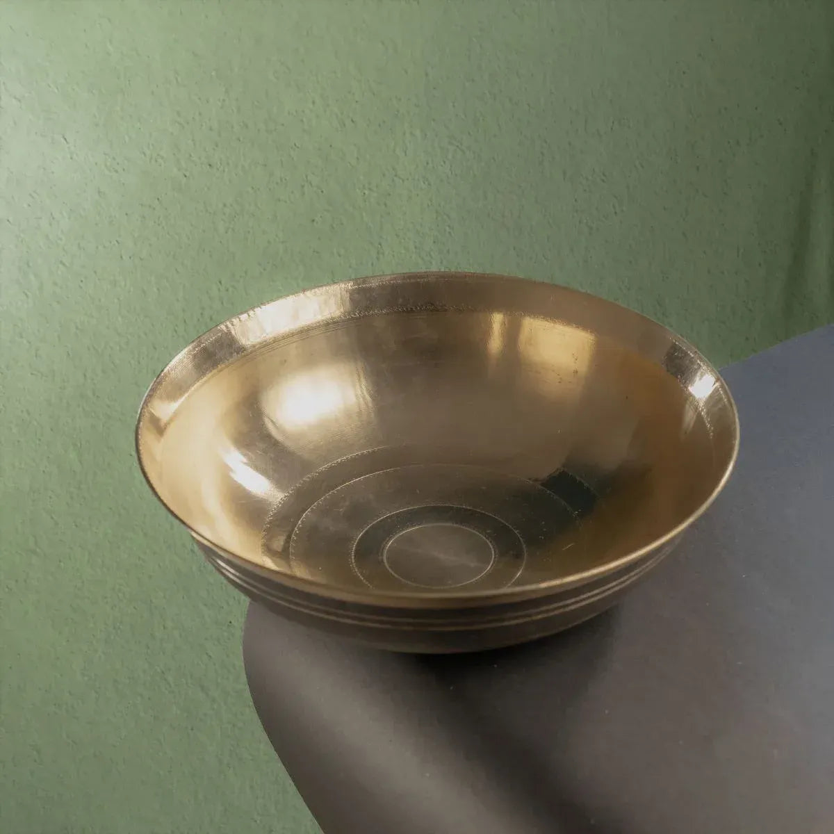 Zishta Brass Basin Paraat