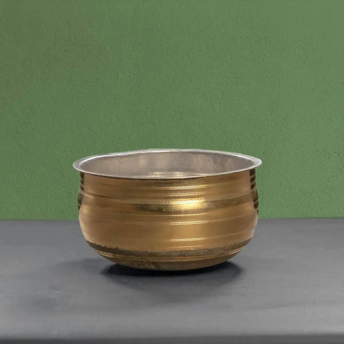 Zishta Brass Cooking Pot Vaana