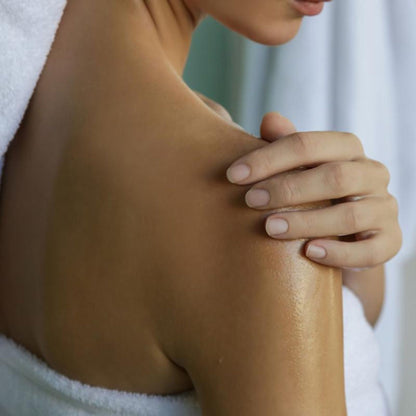 GLAMOUR WORLD AYURVEDIC Glow Body Polishing Oil