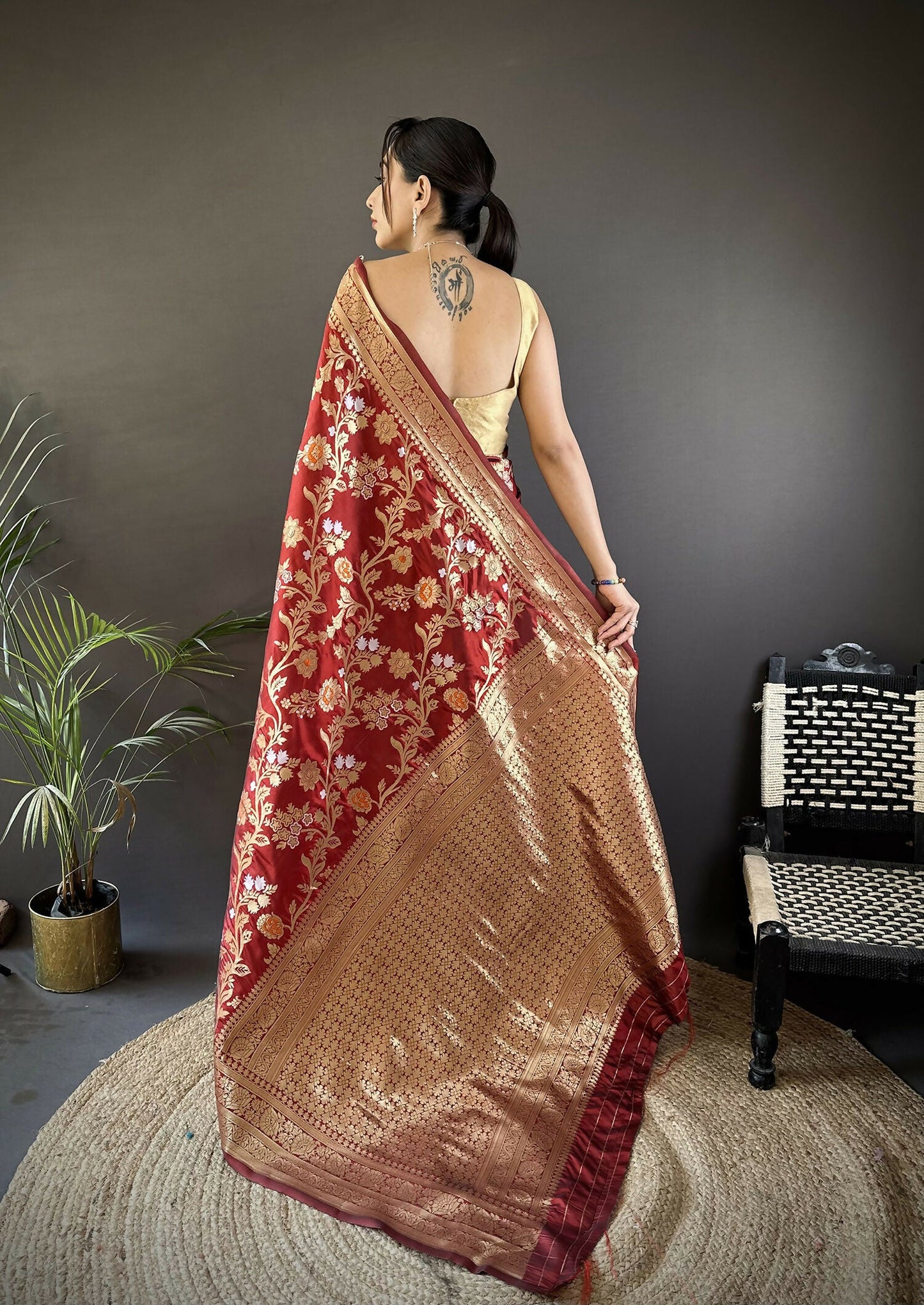 Joban Fashion Maroon Floral & Ethnic Motifs Design Soft Silk Meenakari Banarasi Saree
