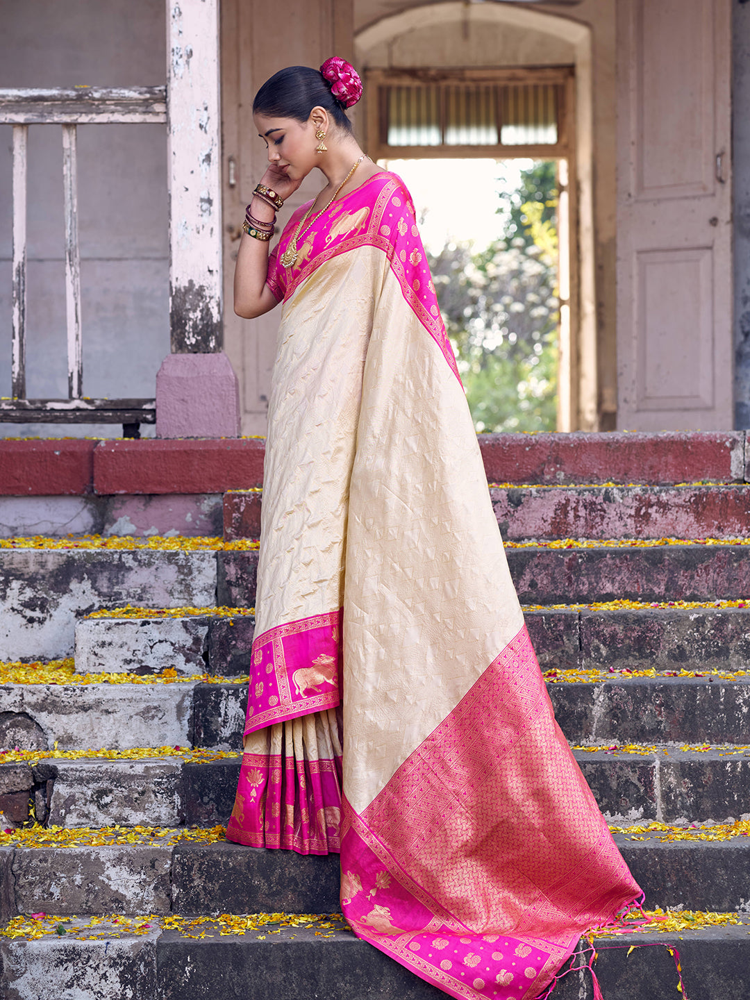 Anaita Cream Soft Silk Woven Saree With Blouse