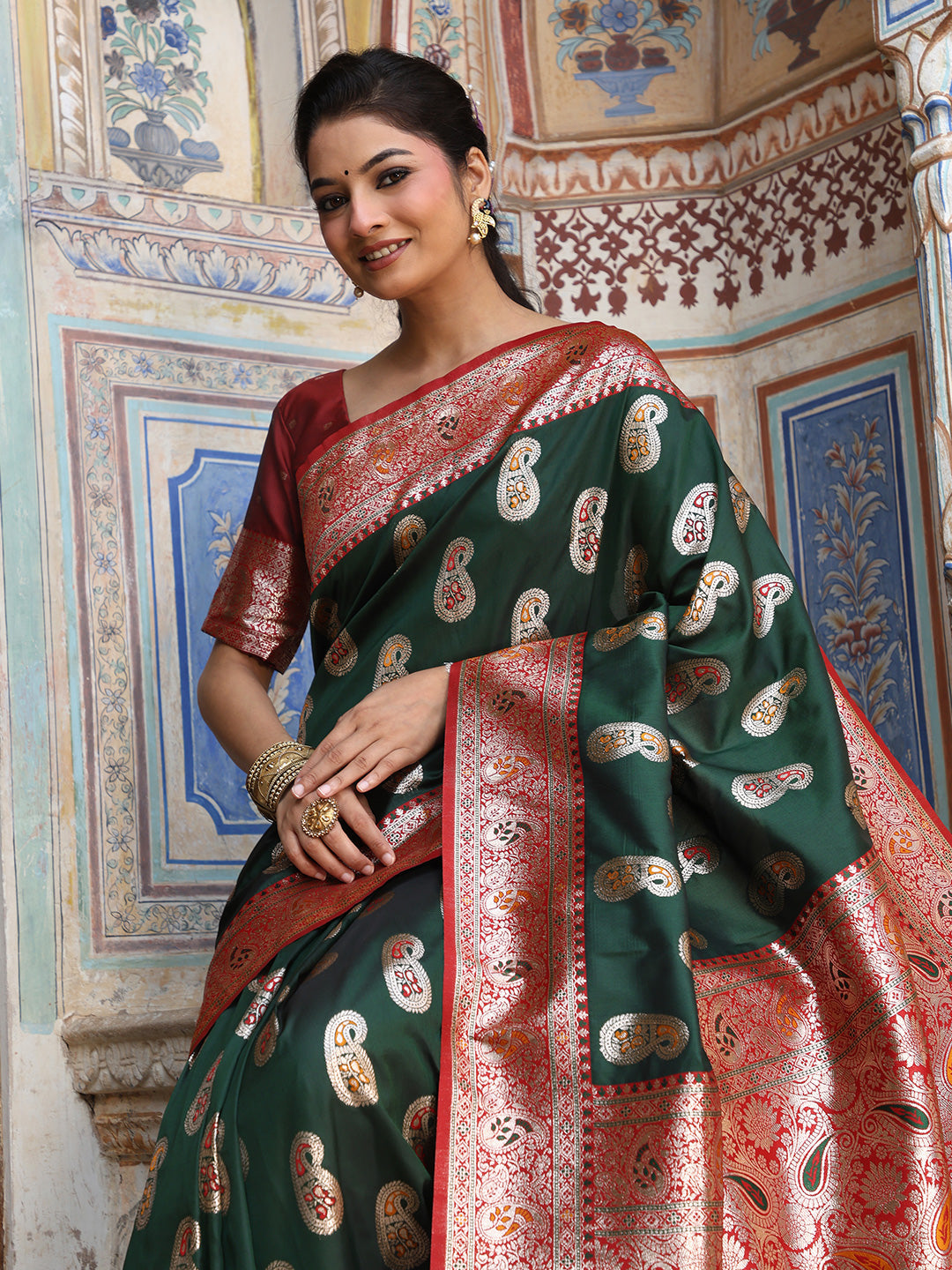 Anaita D Green Silk Woven Saree With Blouse