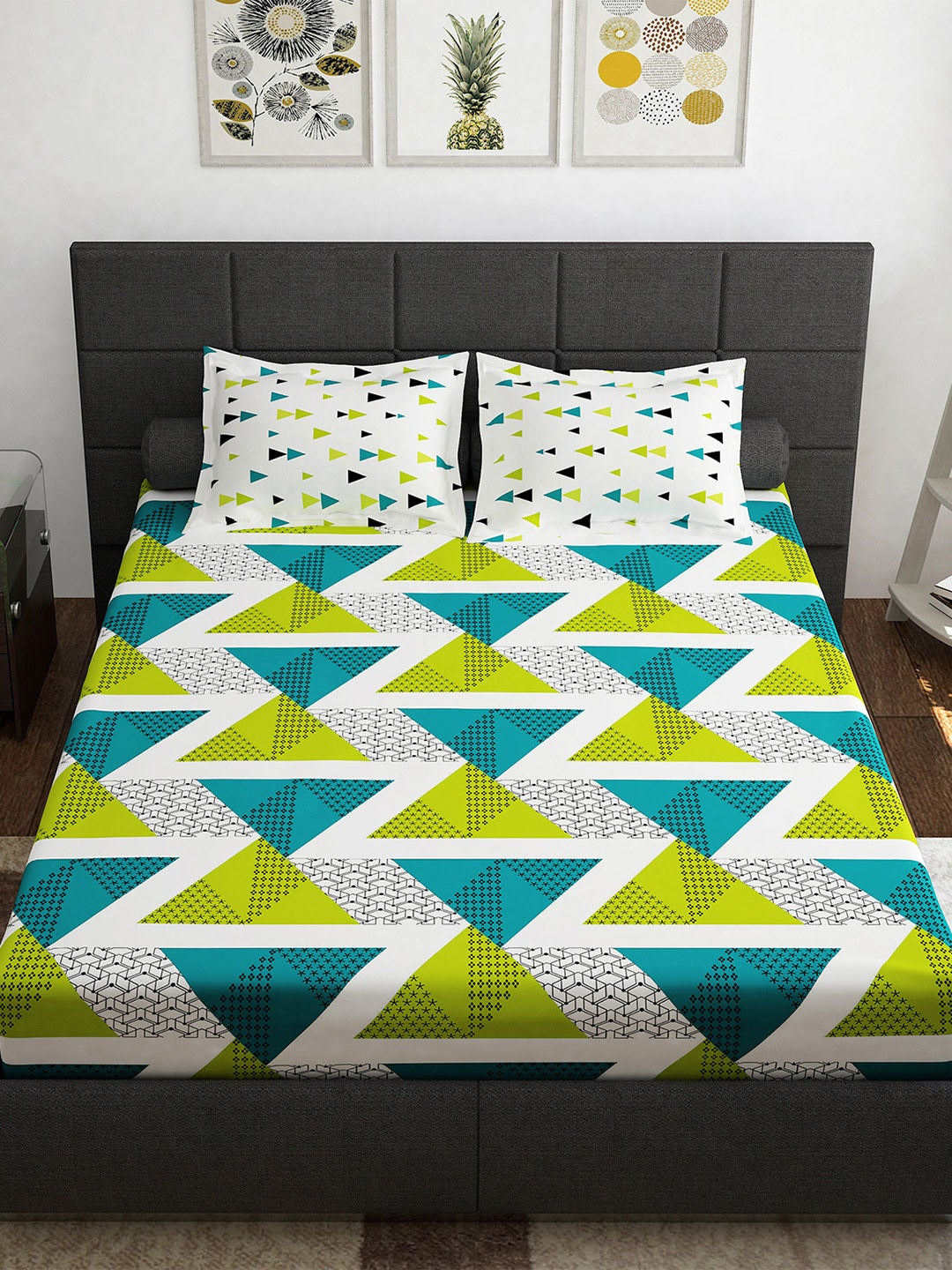 Story@home Ventura Green Geometric 152 TC Cotton Queen Bedsheet With 2 Pillow Covers