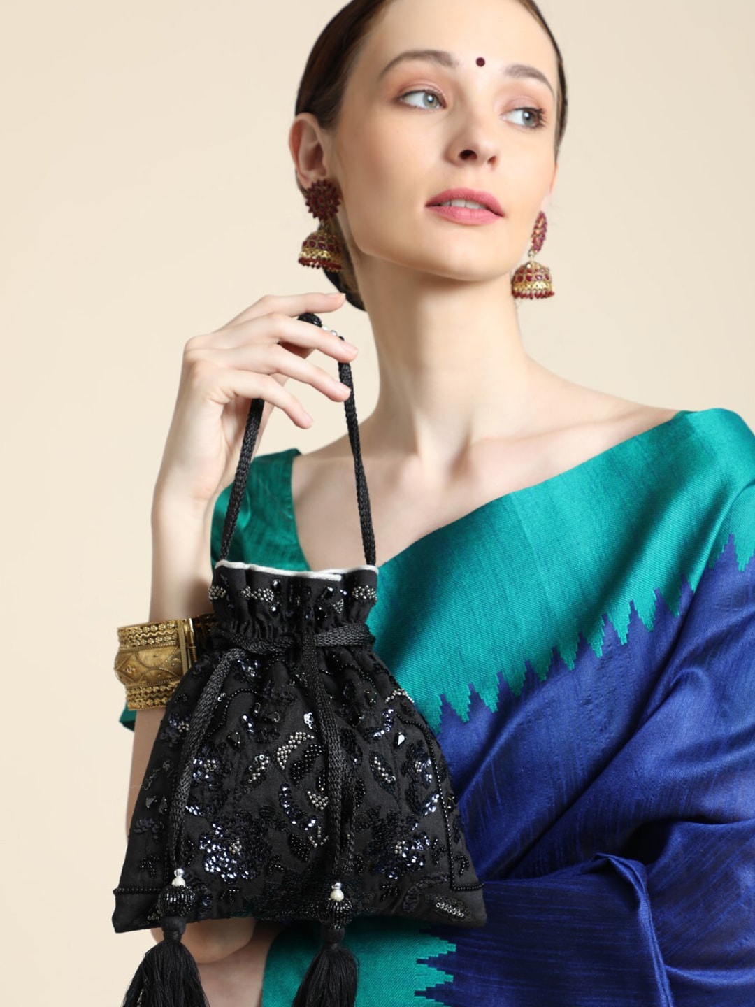 Masq Black & White Embroidered Potli Clutch