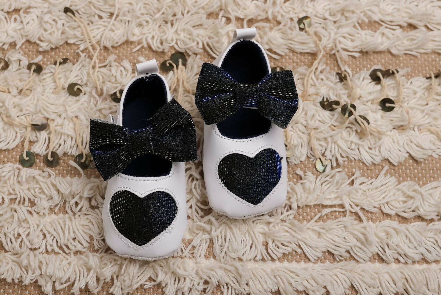 Tiny Bugs Girls Heart Bow Detailing Booties - White & Black