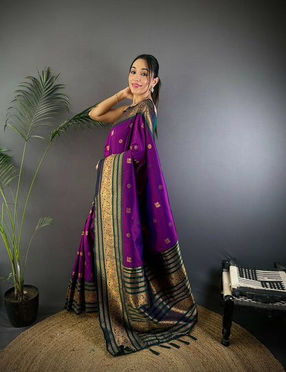 Joban Fashion Banarasi Magenta Woven Soft Silk Saree