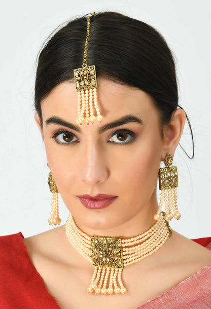 Mominos Fashion Johar Kamal Off White Color Kundan & Pearls Necklace Set