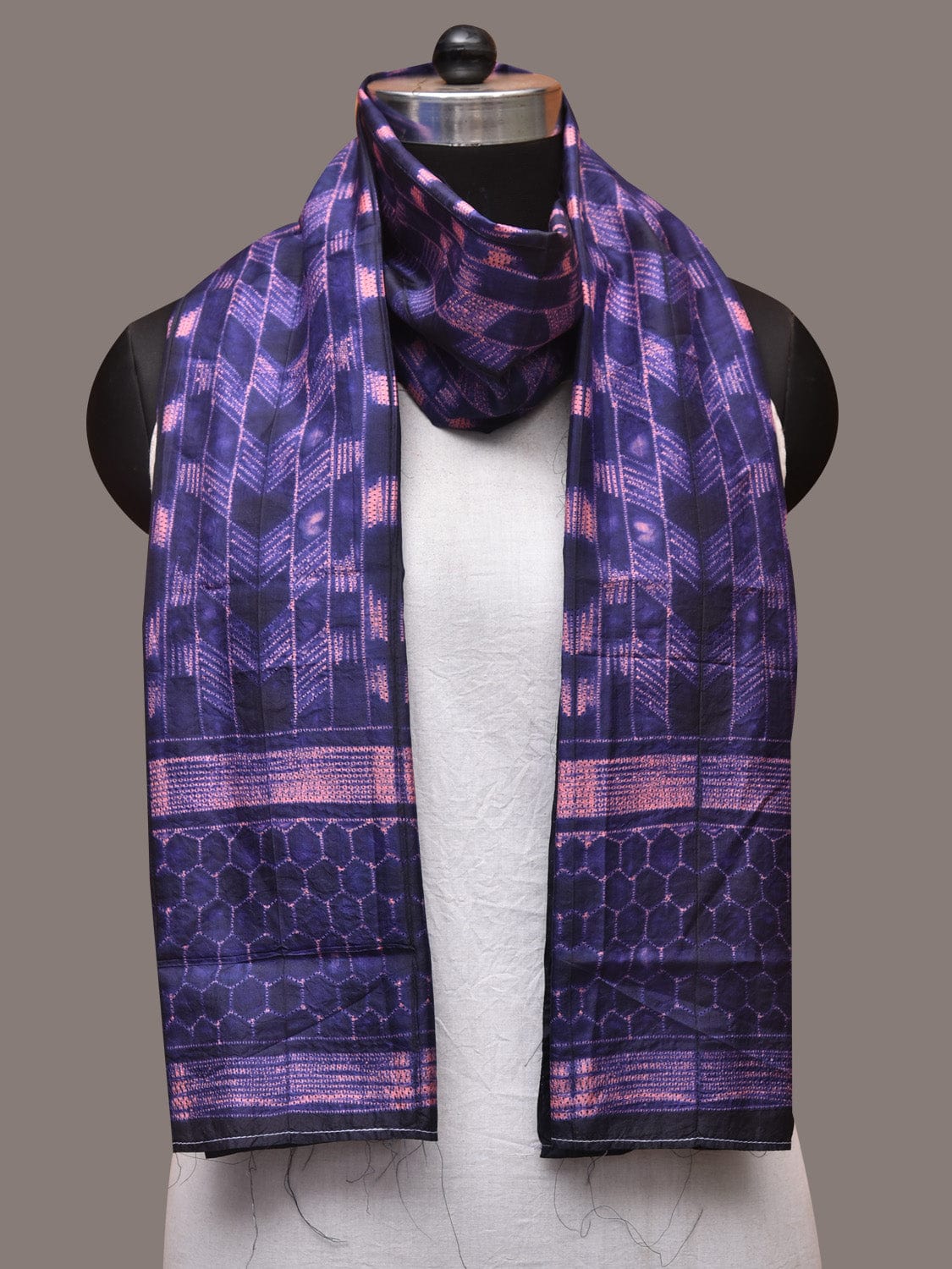 Dark Blue and Pink Shibori Silk Handloom Stole with Zig-Zag Design - Global Threads