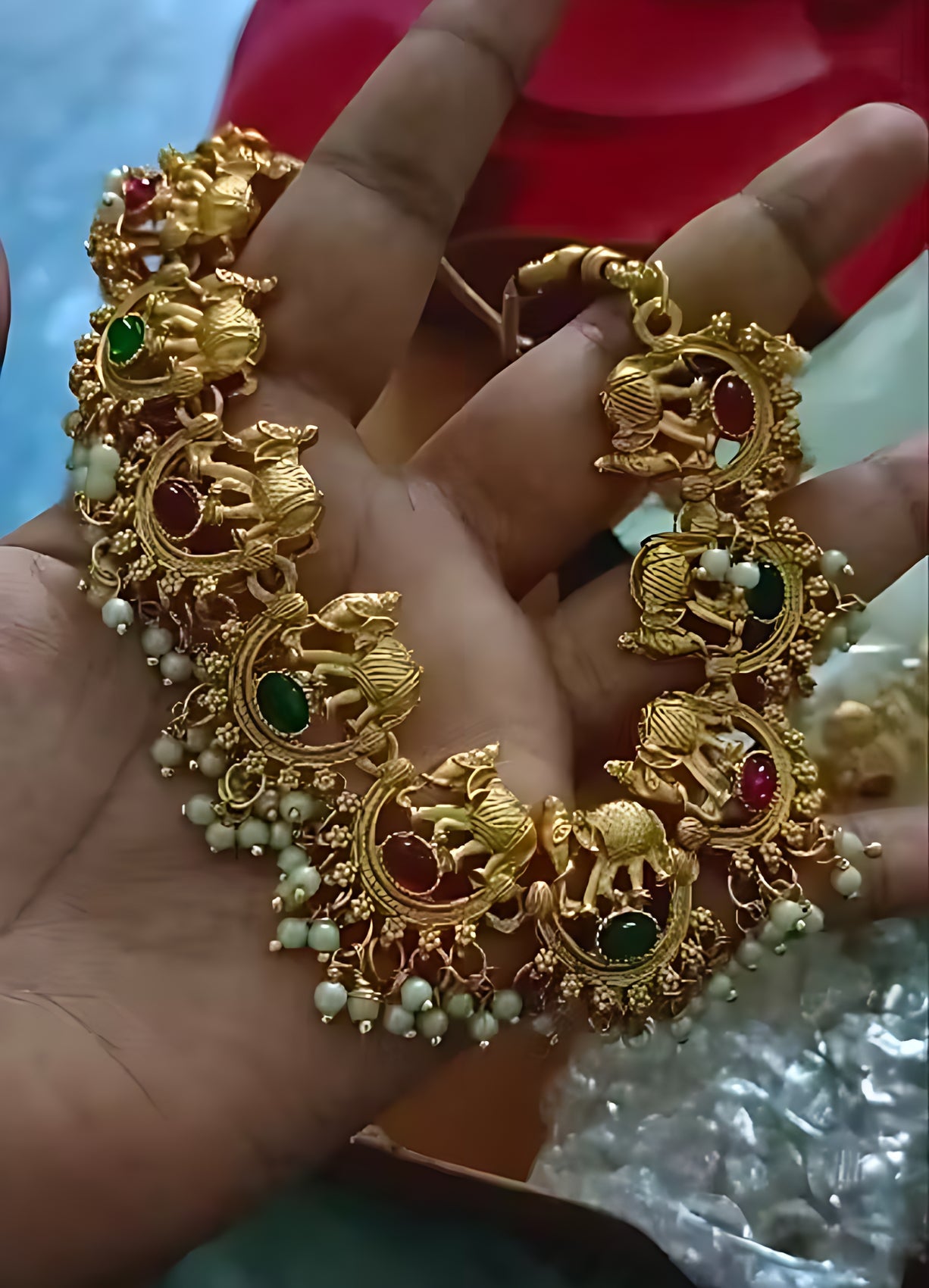 Jewel City Exquisite Antique Gold-Plated Temple Choker Necklace Set