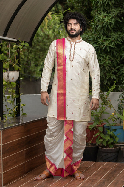 Hand Embroidered Pattu Set by Hilo Design