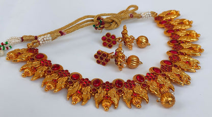 Kemp Peacock Pink Necklace Set