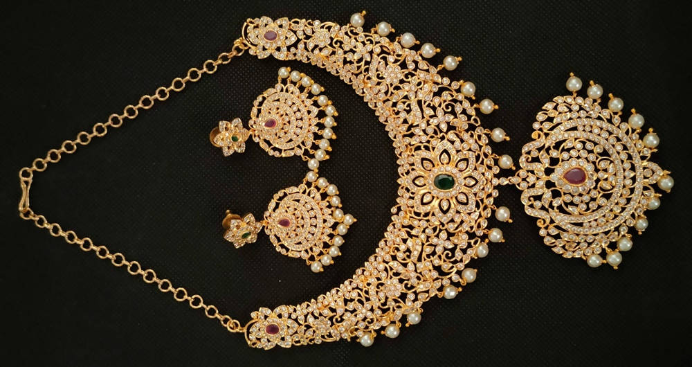 Uncuts Bridal Necklace Set
