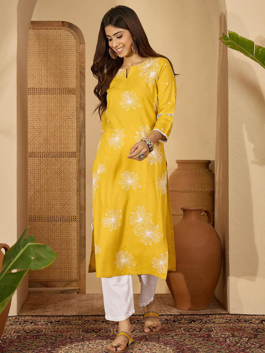 Sangria Women Embroidered Thread Work Floral Kurta