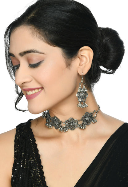 Mominos Fashion Johar Kamal Silver-Plated Brass Finish Floral Desgin Choker For Women
