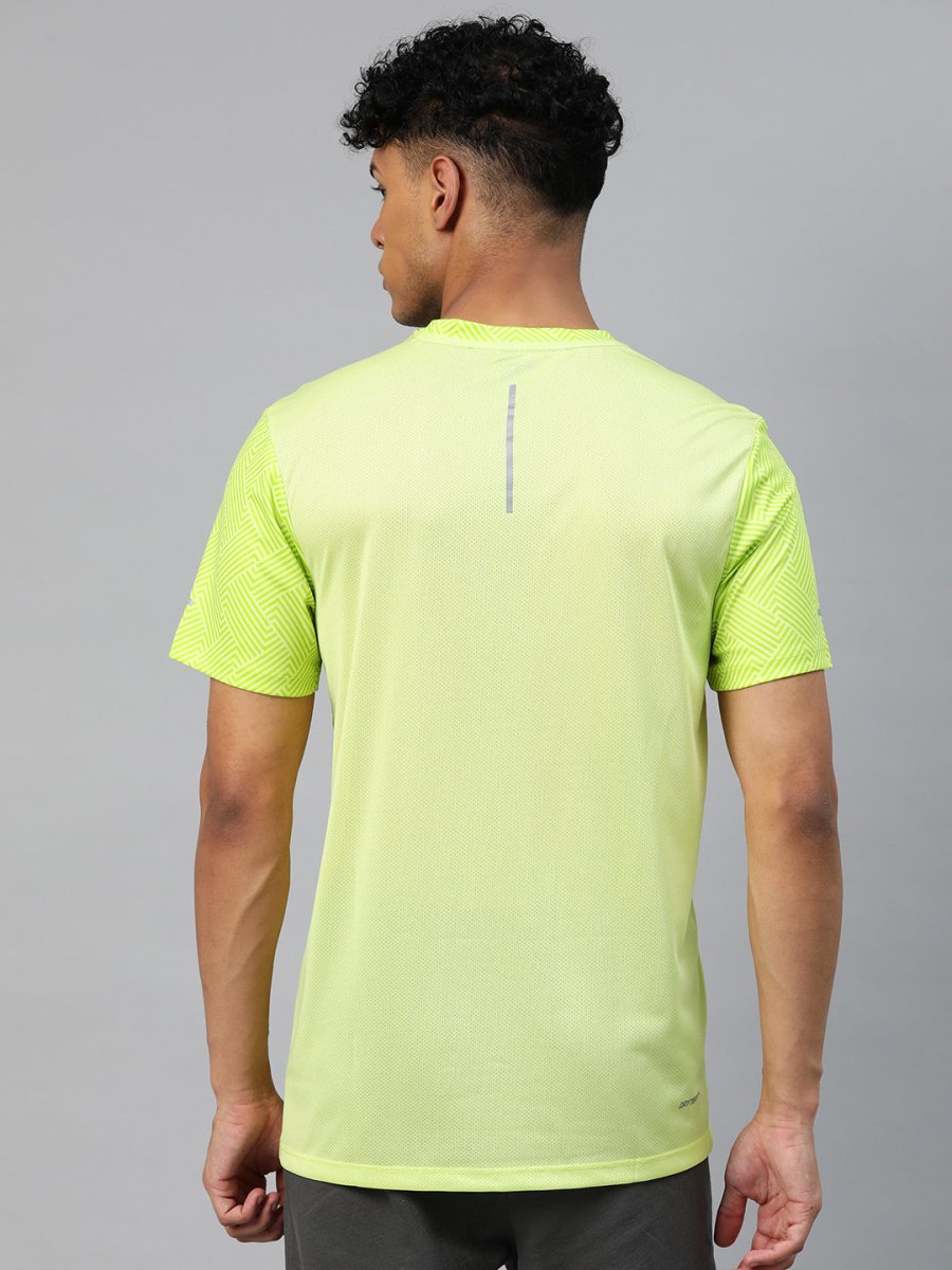 Alcis Men Printed Anti Static Slim Fit T-shirt