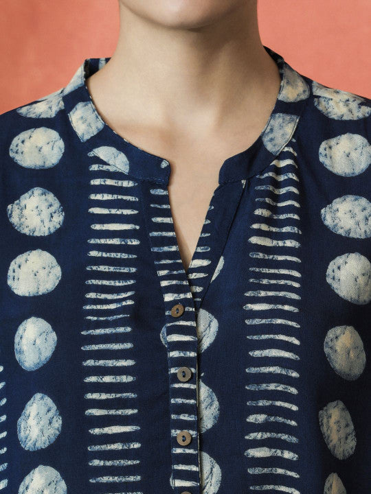 Sangria Printed Three-Quarter Sleeved Straight Top