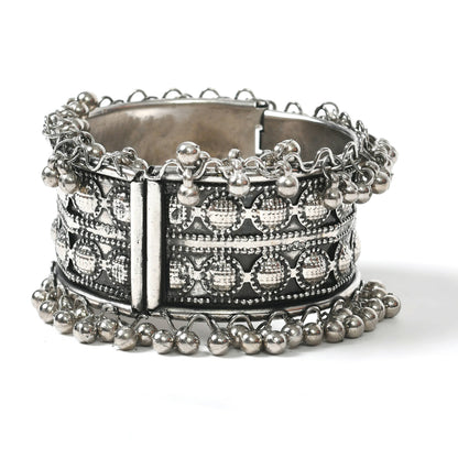 Mominos Fashion Joharkamal Oxidised Silver-Plated Ghungroo Handcraft Bracelet - Design 027