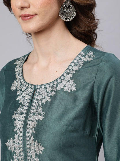 Aks Floral Yoke Design Thread Work Silk Kurta