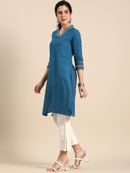 Sangria Women V-Neck Thread Work Kurta