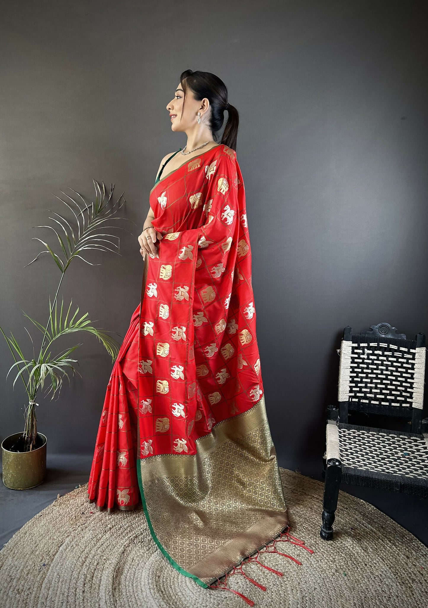 Joban Fashion Red Elephant Motif Soft Silk Banarasi silk Saree
