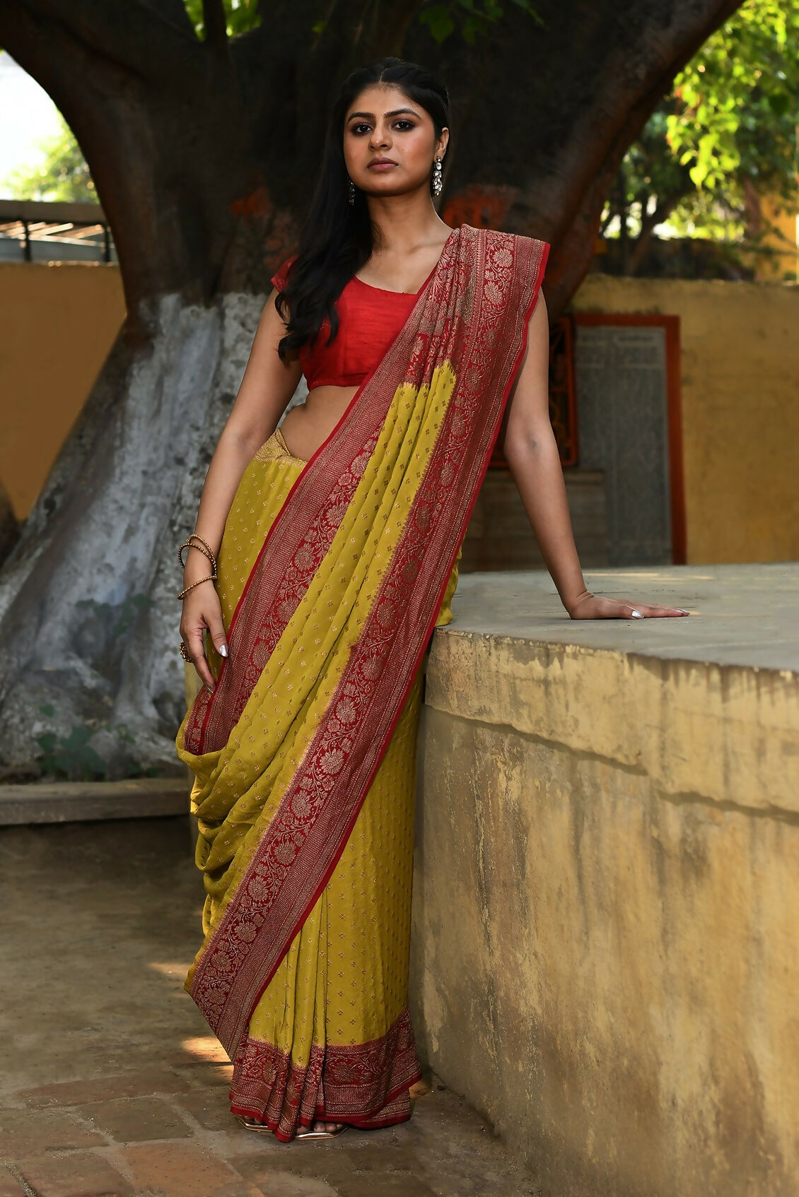 Joban Fashion Yellow Crepe Chiffon Pure Handloom Banarasi Silk Saree
