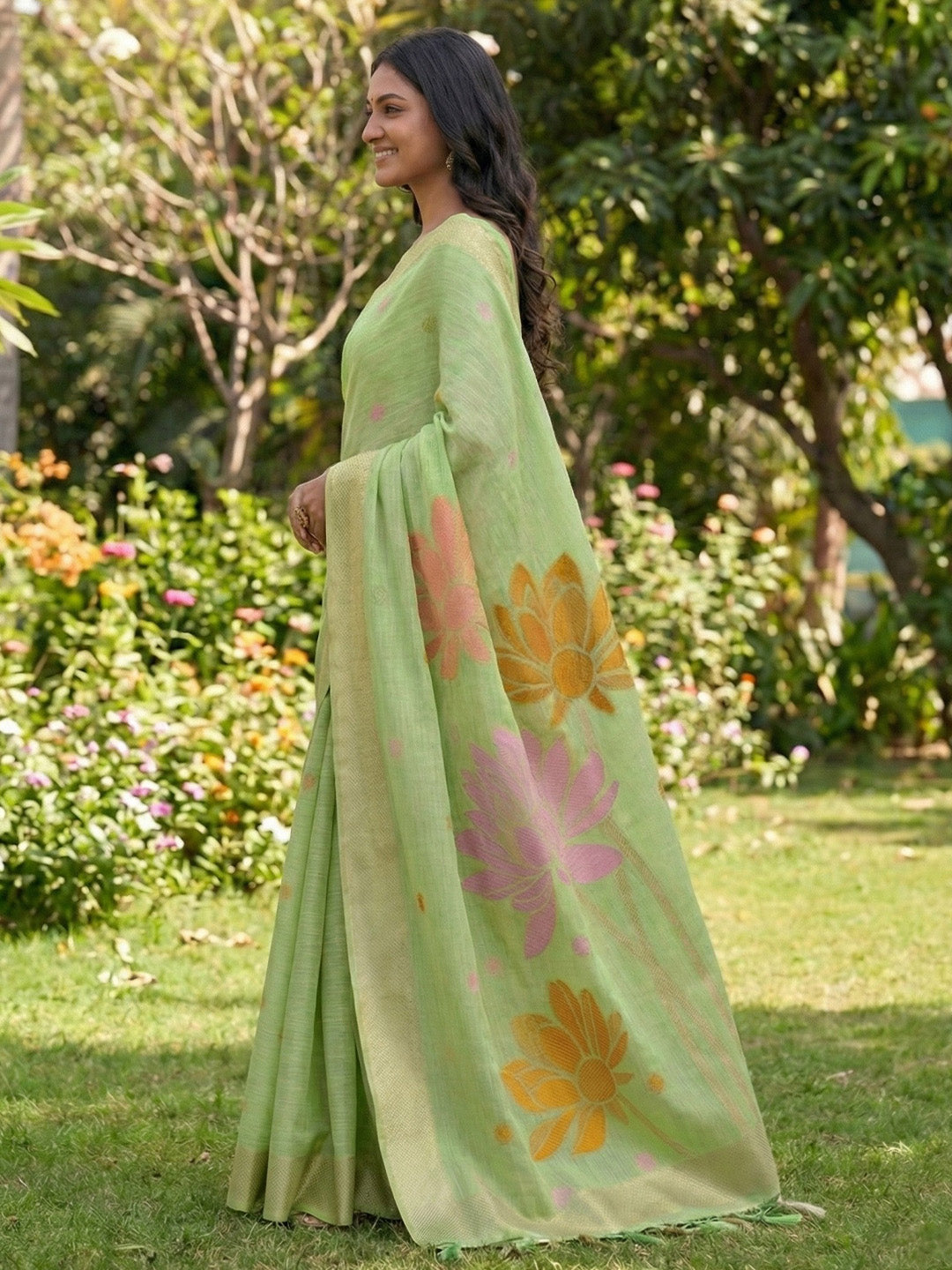 Anaita Green Linen Saree With Blouse Piece