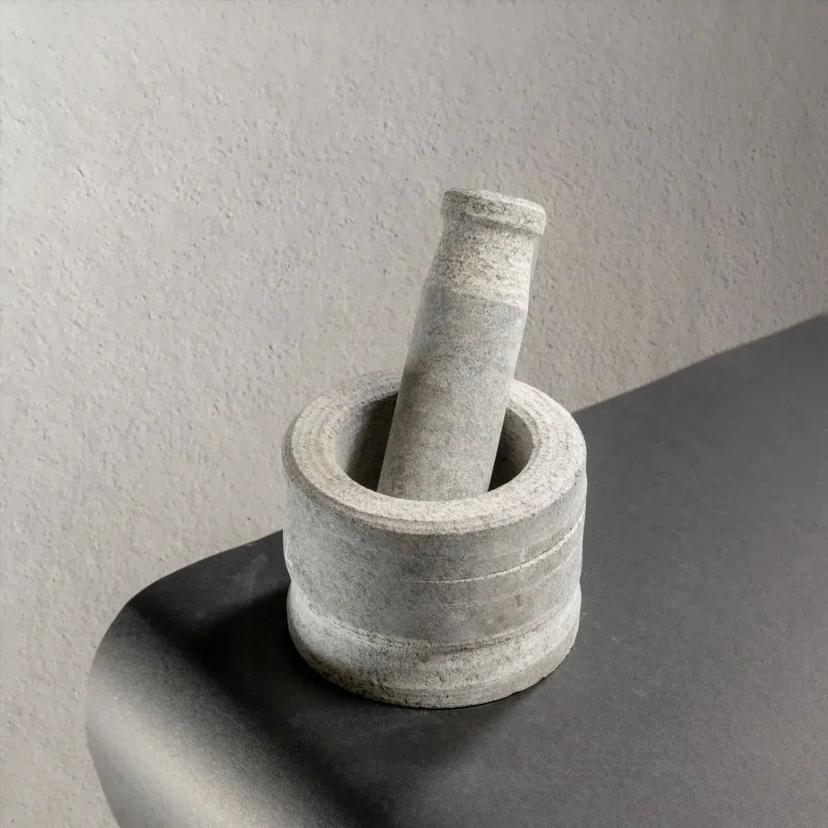 Zishta Hardstone Hand Chiseled Mortar and Pestle Traditional Kitchen Accessory