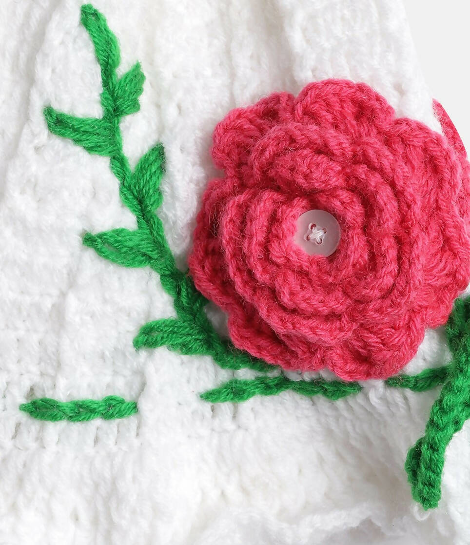 Chutput Kids Woollen Hand Knitted Rosetto Detailed Cap - White