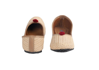 Tiny Bugs Girls Ethnic Wear Juttis - Gold