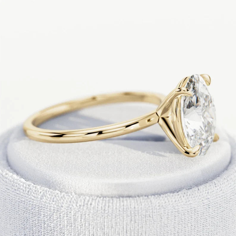 3 Carat Oval Cut E VVS2 Engagement Ring / Oval Lab Grown Diamond Ring / 14K or 18K Yellow Gold Ring / Thin Ring / Minimal Ring / Dainty Ring
