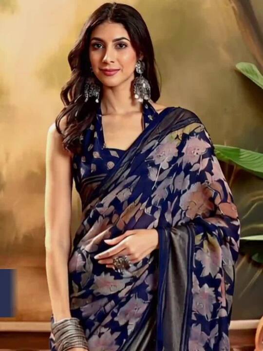 Sangria Ethnic Motifs Printed Saree With Blouse Piece