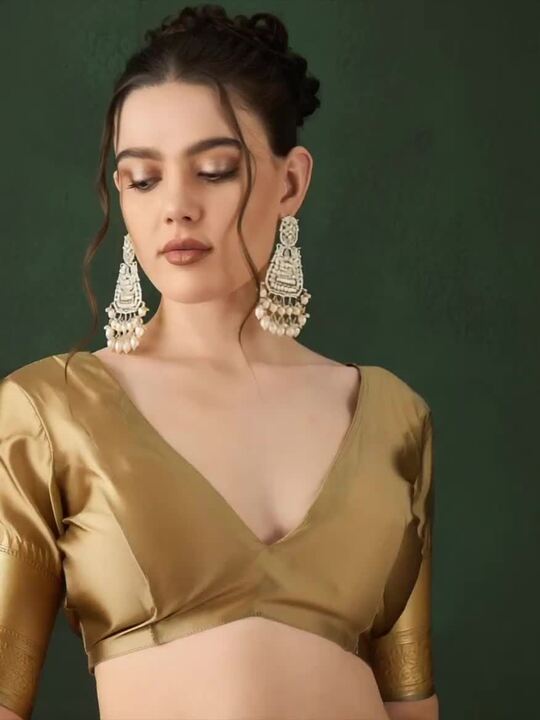 Sangria Woven Design Saree With Blouse Piece
